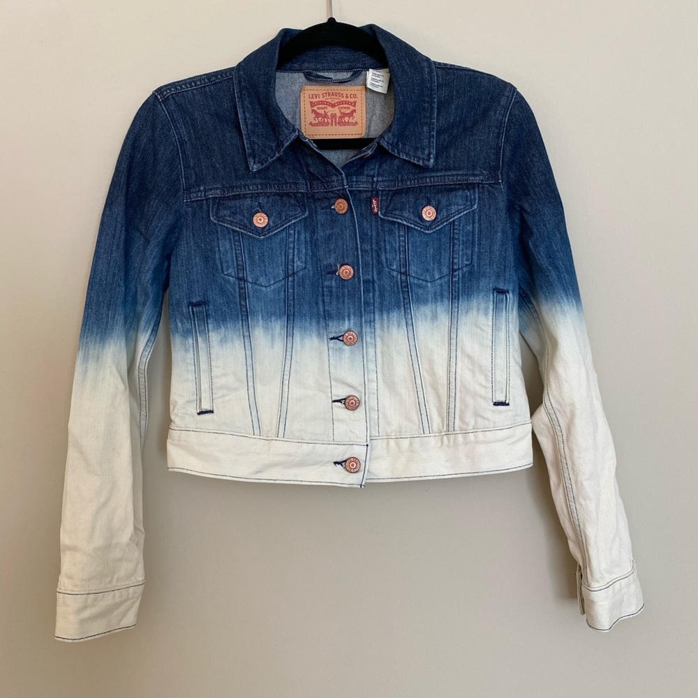 Levi’s Cropped Bleached Denim Jacket - SM